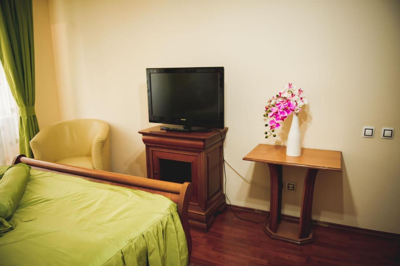 סלאטינה Hotel Senator מראה חיצוני תמונה