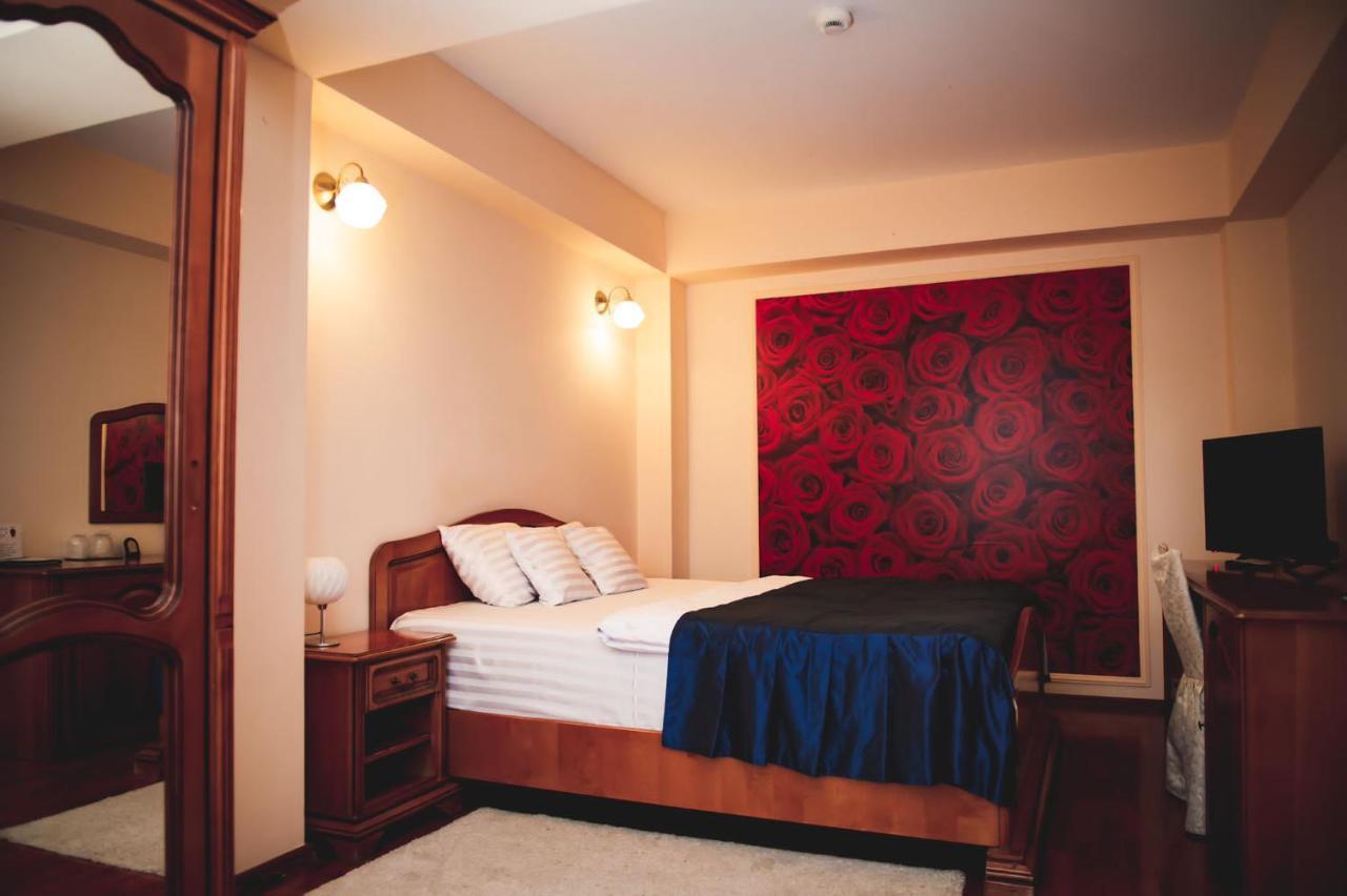 סלאטינה Hotel Senator מראה חיצוני תמונה