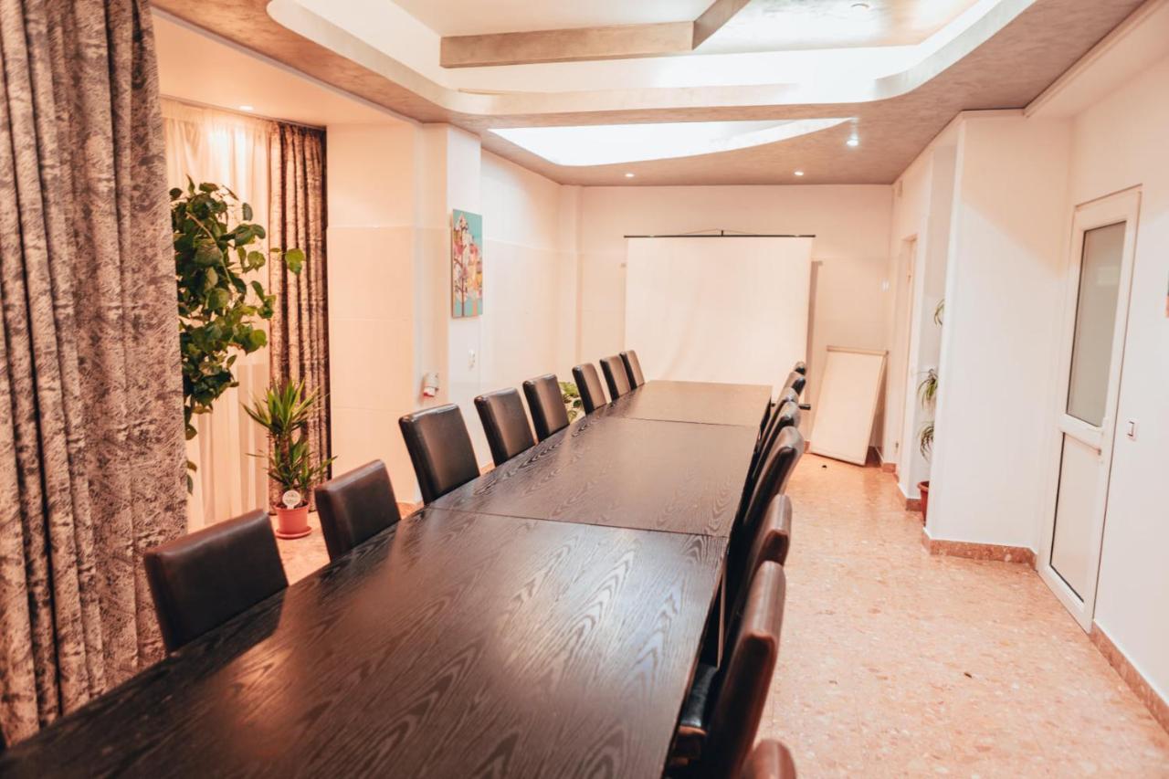 סלאטינה Hotel Senator מראה חיצוני תמונה