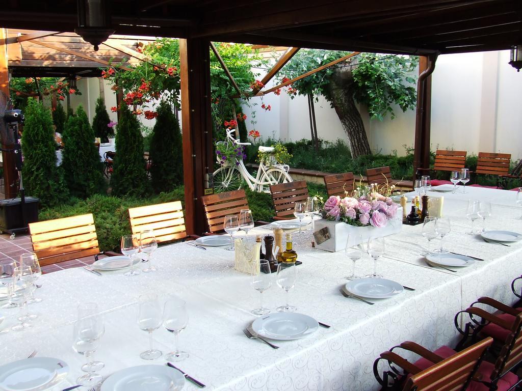 סלאטינה Hotel Senator מראה חיצוני תמונה
