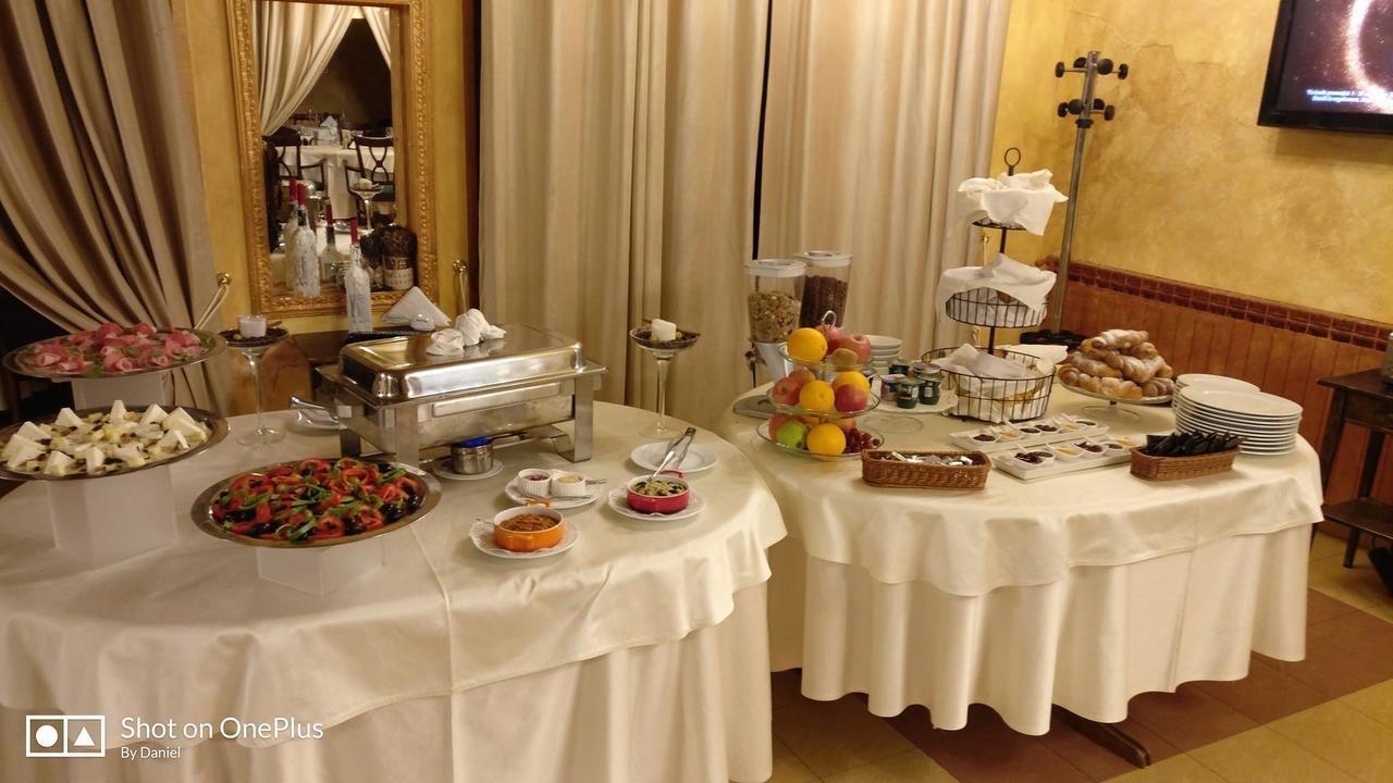סלאטינה Hotel Senator מראה חיצוני תמונה